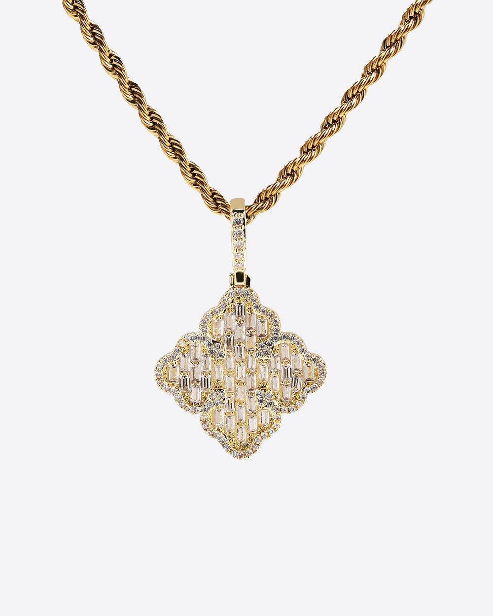 ICED CLOVER PENDANT. - 18K GOLD - DRIP IN THE JEWEL