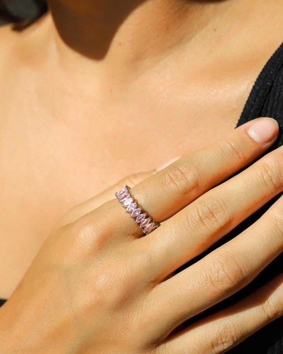 PINK MARQUISE CUT BAND. - 925 - DRIP IN THE JEWEL